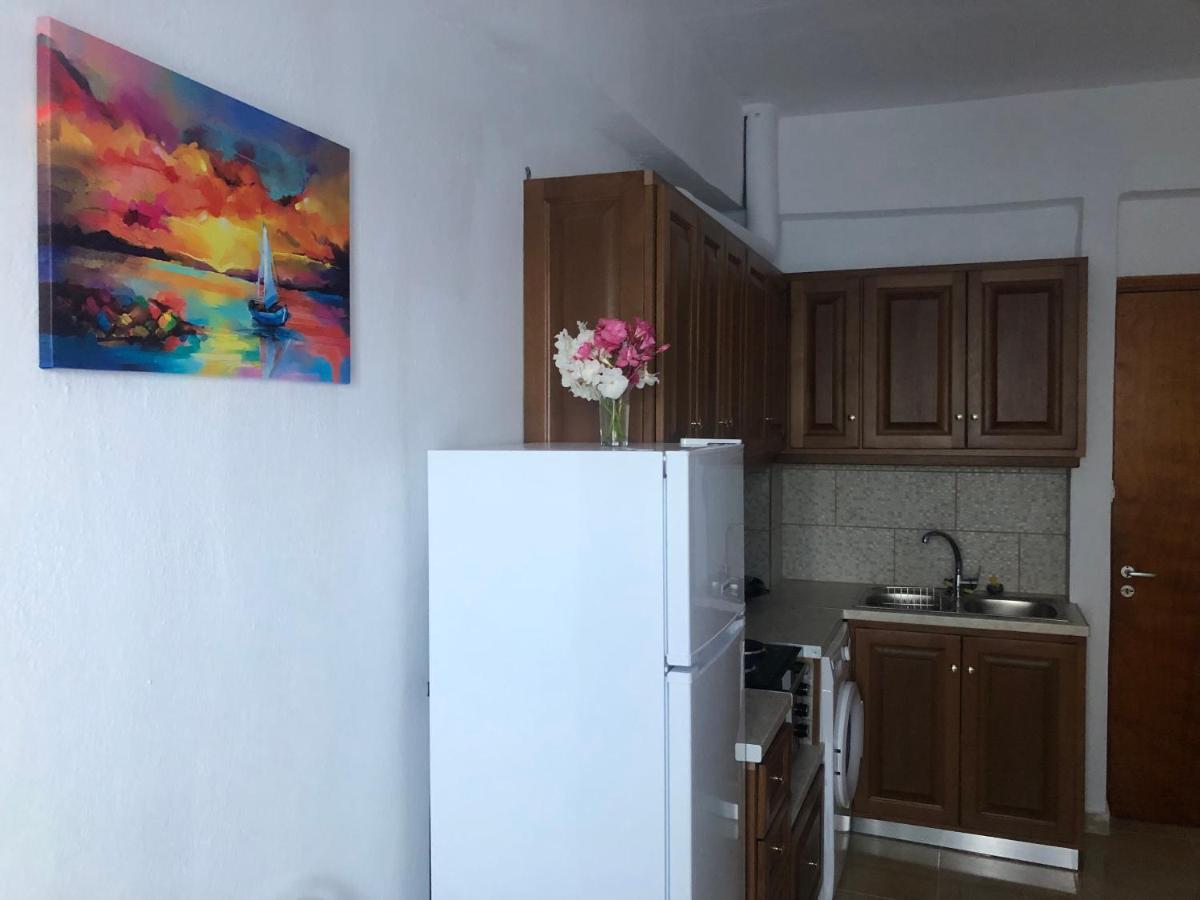 Jonny O, Apartment By The Sea Loutraki  Екстер'єр фото