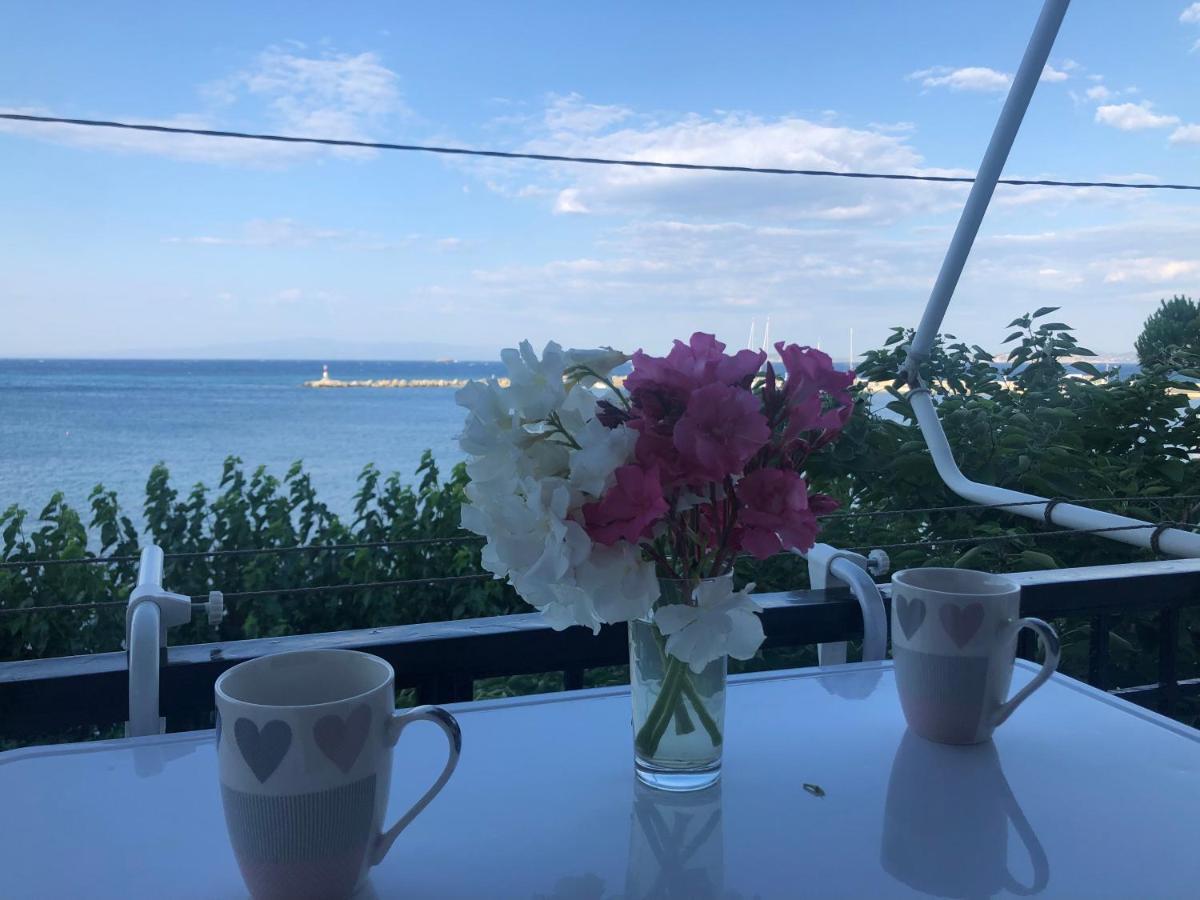 Jonny O, Apartment By The Sea Loutraki  Екстер'єр фото